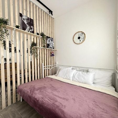 Studio Apartment, 5 Minutes To The Beach Bar Buitenkant foto