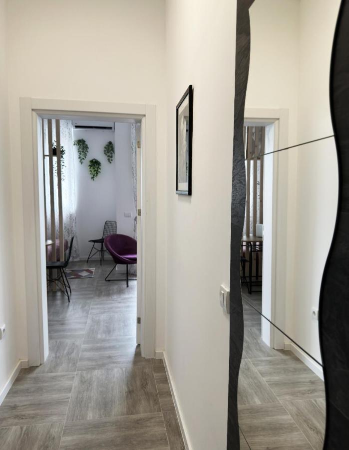 Studio Apartment, 5 Minutes To The Beach Bar Buitenkant foto