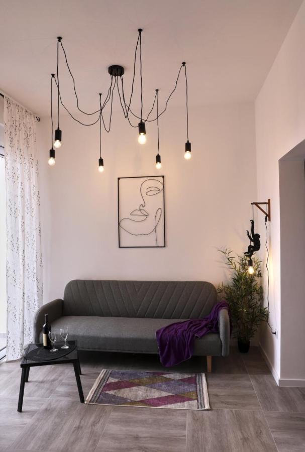 Studio Apartment, 5 Minutes To The Beach Bar Buitenkant foto